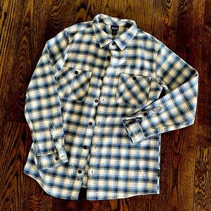 Patagonia Boys XL Fleece Button Down